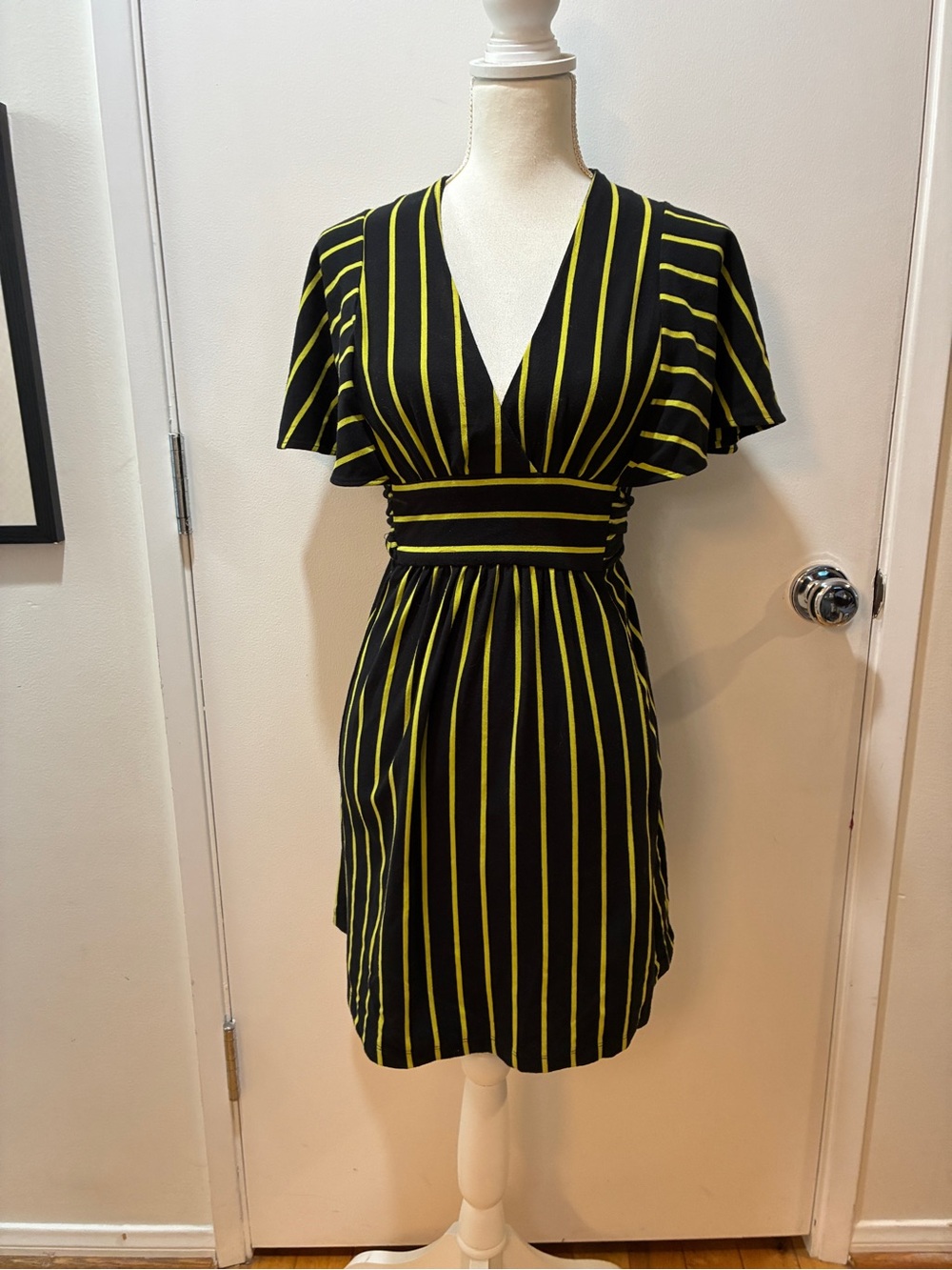 VTG Betsy Johnson New York green stripe dress